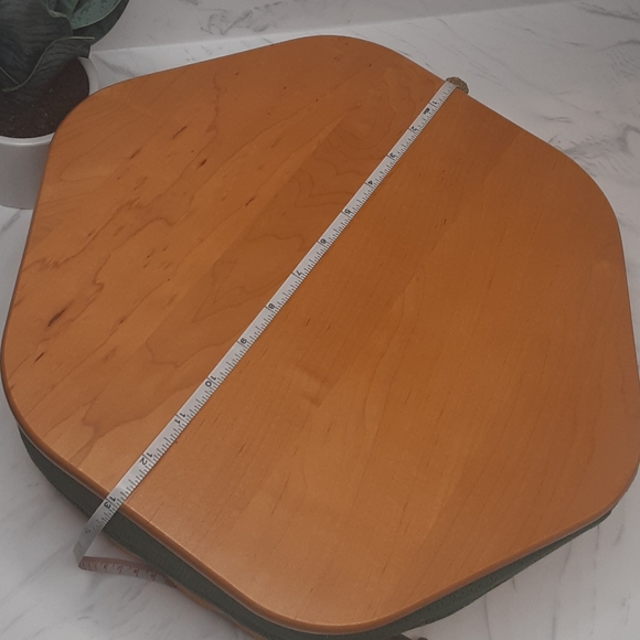 Longaberger 14" Generations Basket - Picture 9 of 13